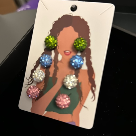 Great Deal Gorgeous Earrings 4 pairs set - Picture 2 of 4